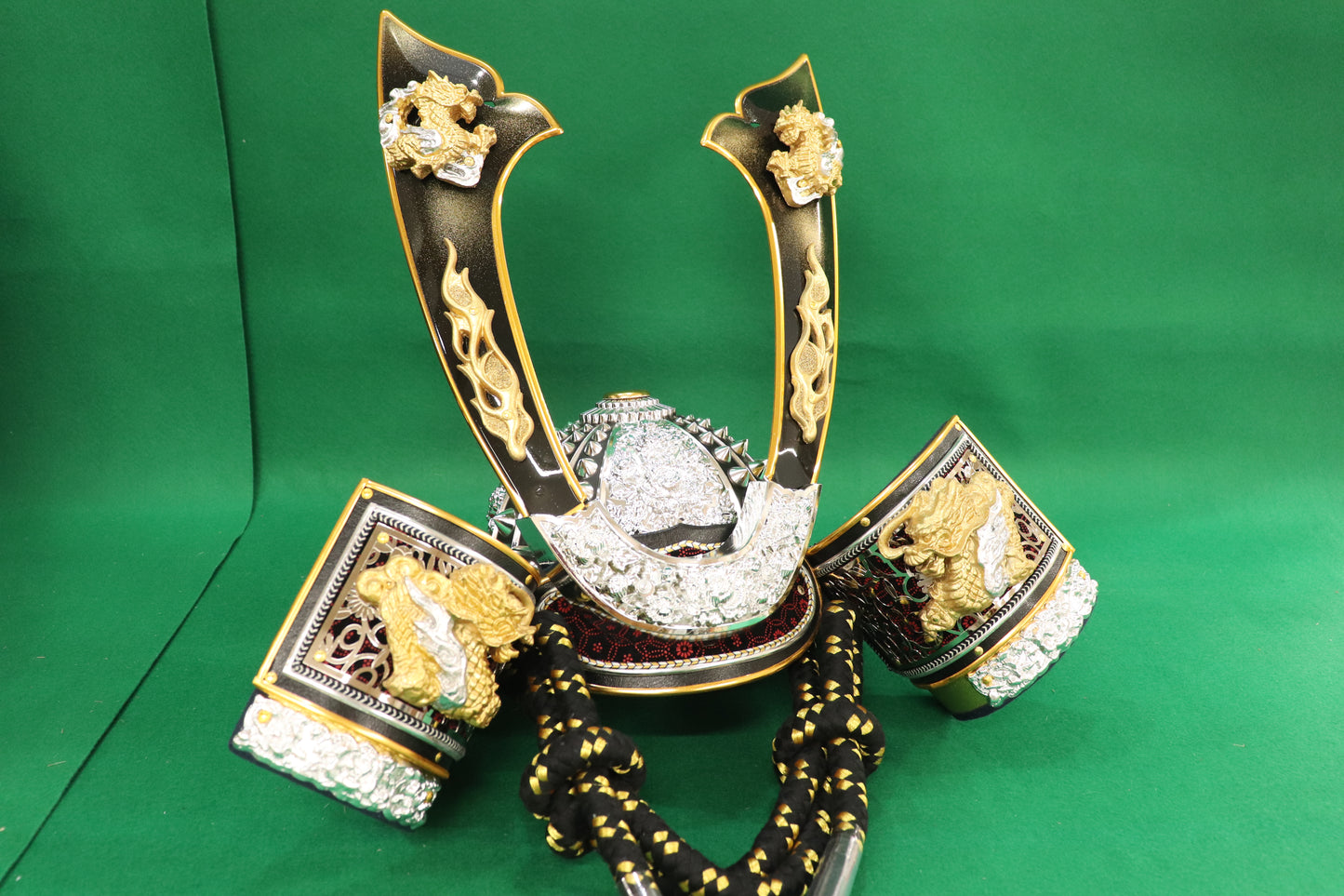 着用兜平飾り五月人形セット (60cm×40cm×70cm)