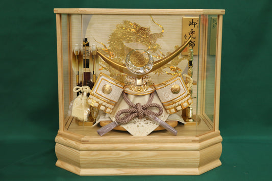 上杉謙信 兜平飾り五月人形ケースセット (37cmx31cmx36cm)
