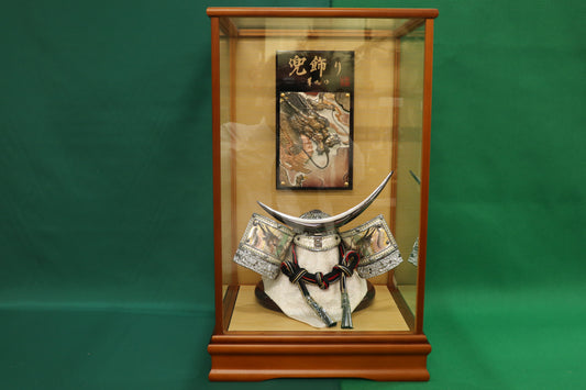 伊達政宗 兜平飾り五月人形ケースセット (32cmx28cmx54cm)【送料無料】