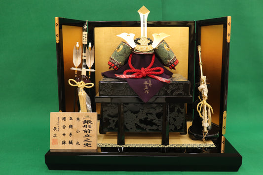 毛利元就 兜平飾り五月人形セット (60cmx40cmx49cm)【送料無料】