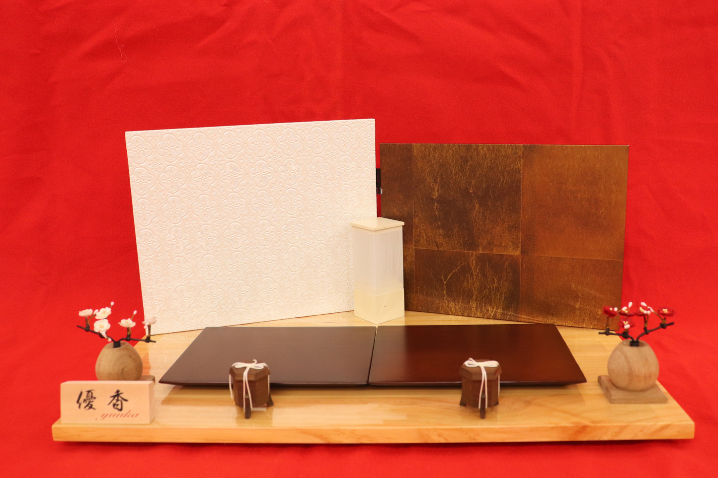 親王飾り雛人形セット （55㎝ ×32㎝×27㎝）