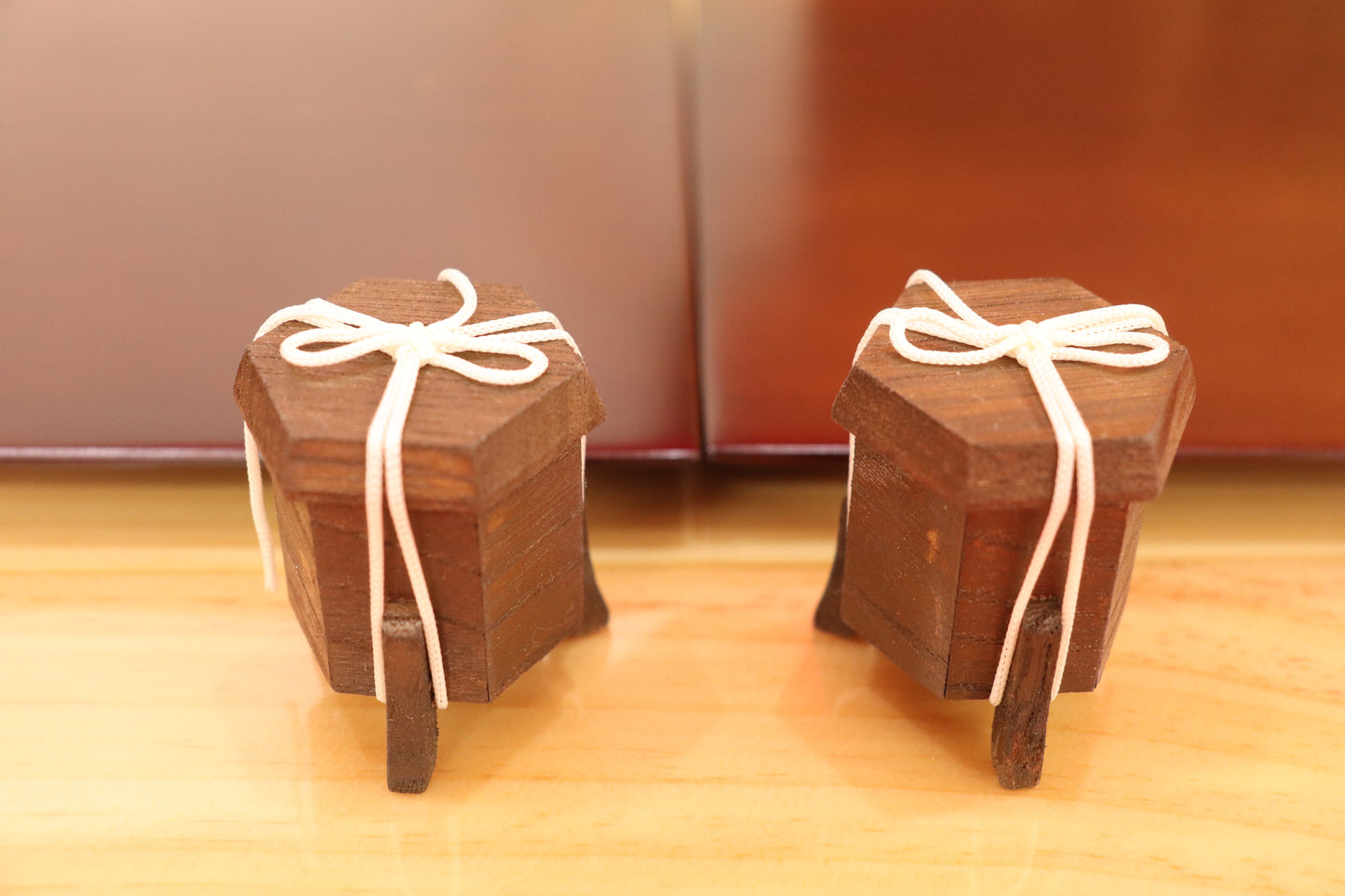 親王飾り雛人形セット （55㎝ ×32㎝×27㎝）