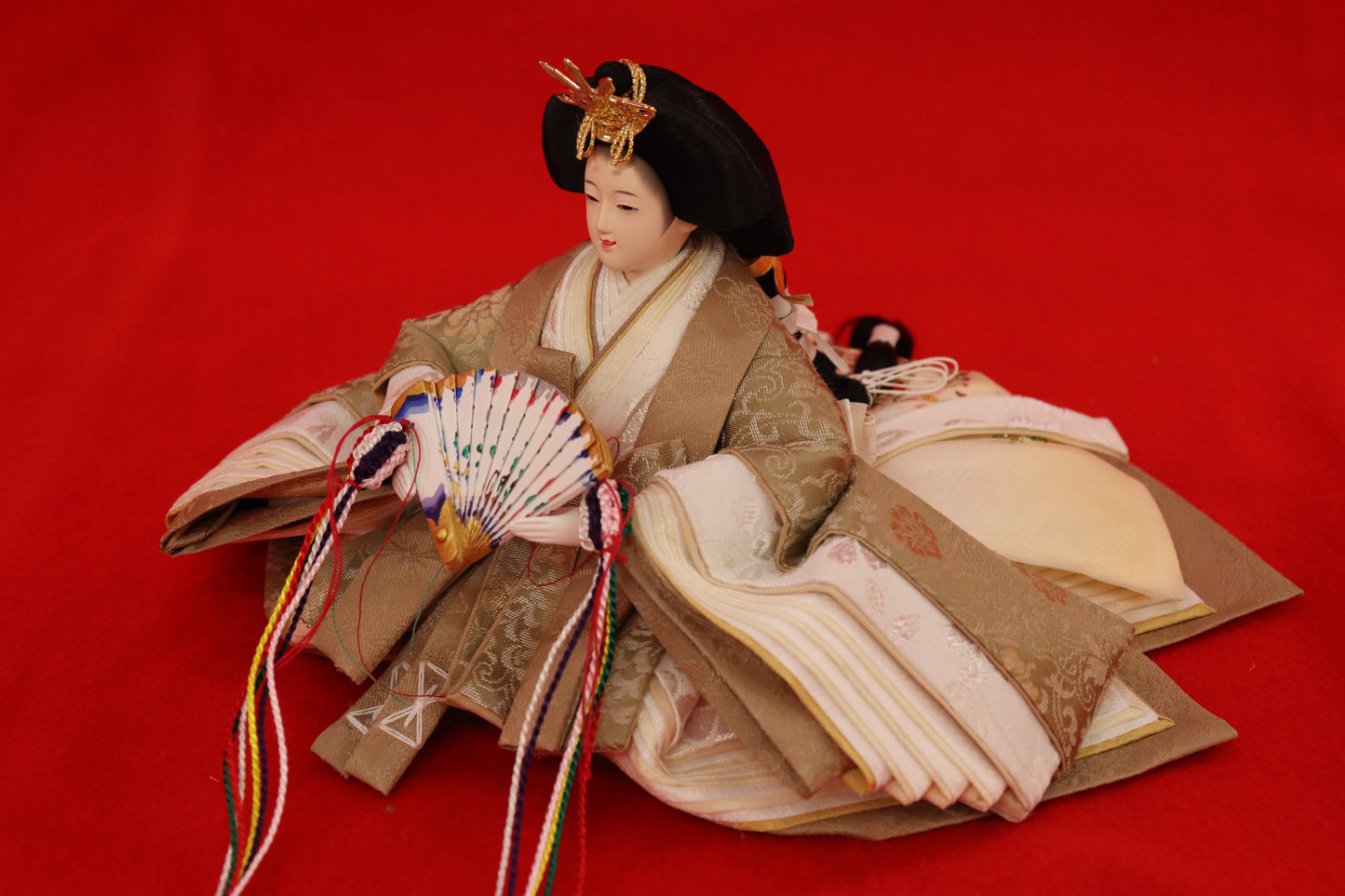 親王飾り雛人形セット （55㎝ ×32㎝×27㎝）