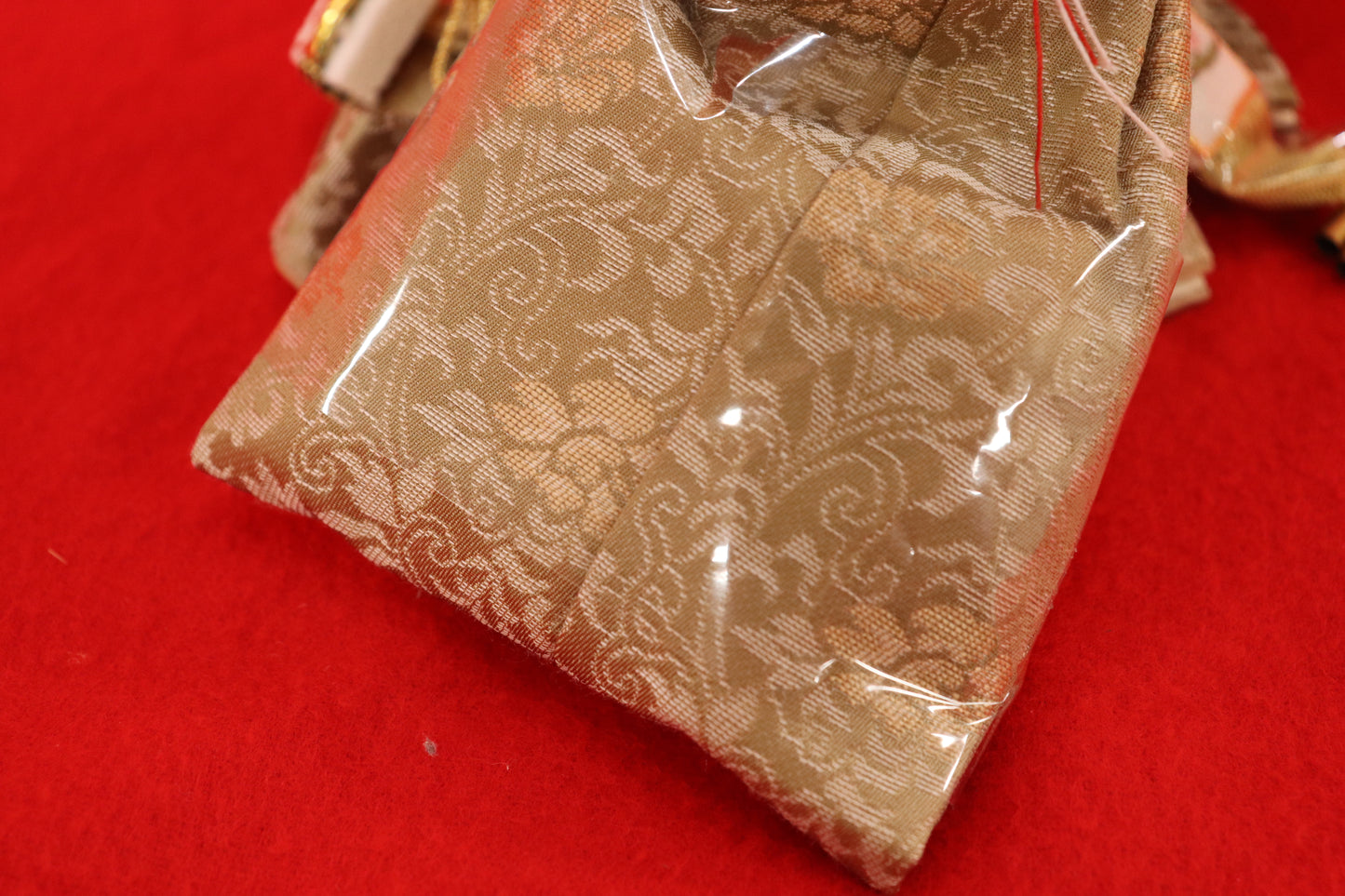 親王飾り雛人形セット （55㎝ ×32㎝×27㎝）