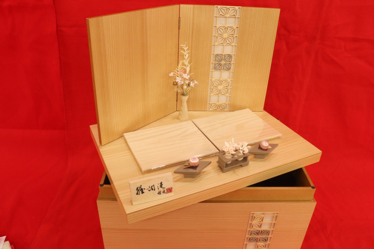 収納親王飾り雛人形セット（48cm×33cm×52cm）