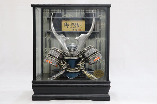 兜平飾り五月人形ケースセット (33cmx27cmx40cm)【送料無料】