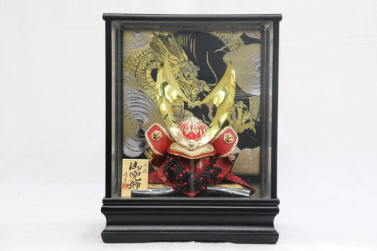 兜平飾り五月人形ケースセット (33cmx27cmx43cm)【送料無料】