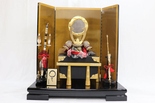 兜平飾り五月人形セット (70cmx43cmx76cm)【送料無料】