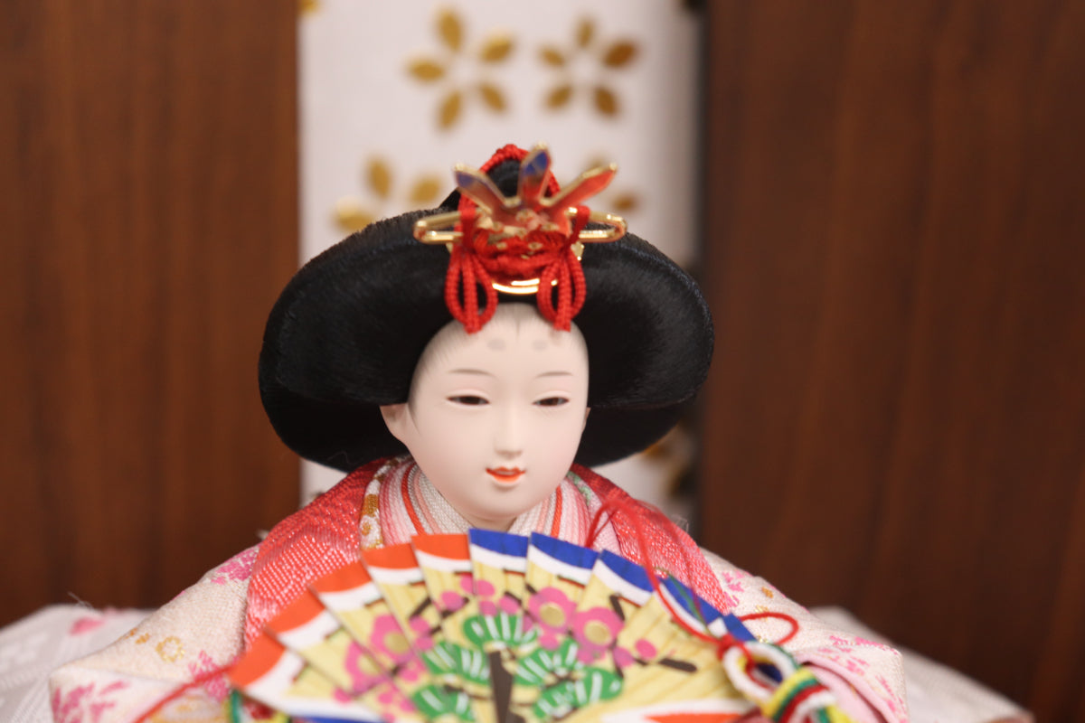 親王飾り雛人形(60cmx35cmx36cm)