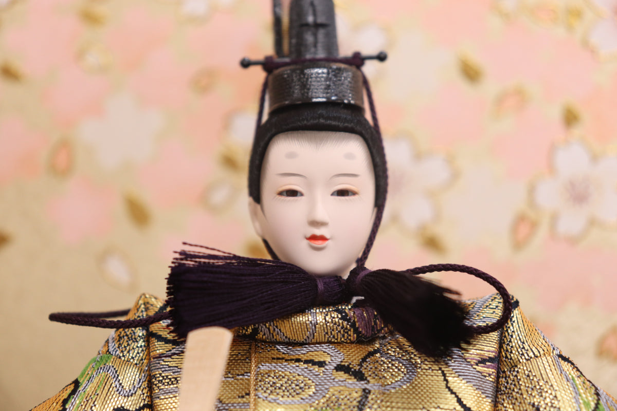 親王飾り雛人形(60cmx33cmx30cm)