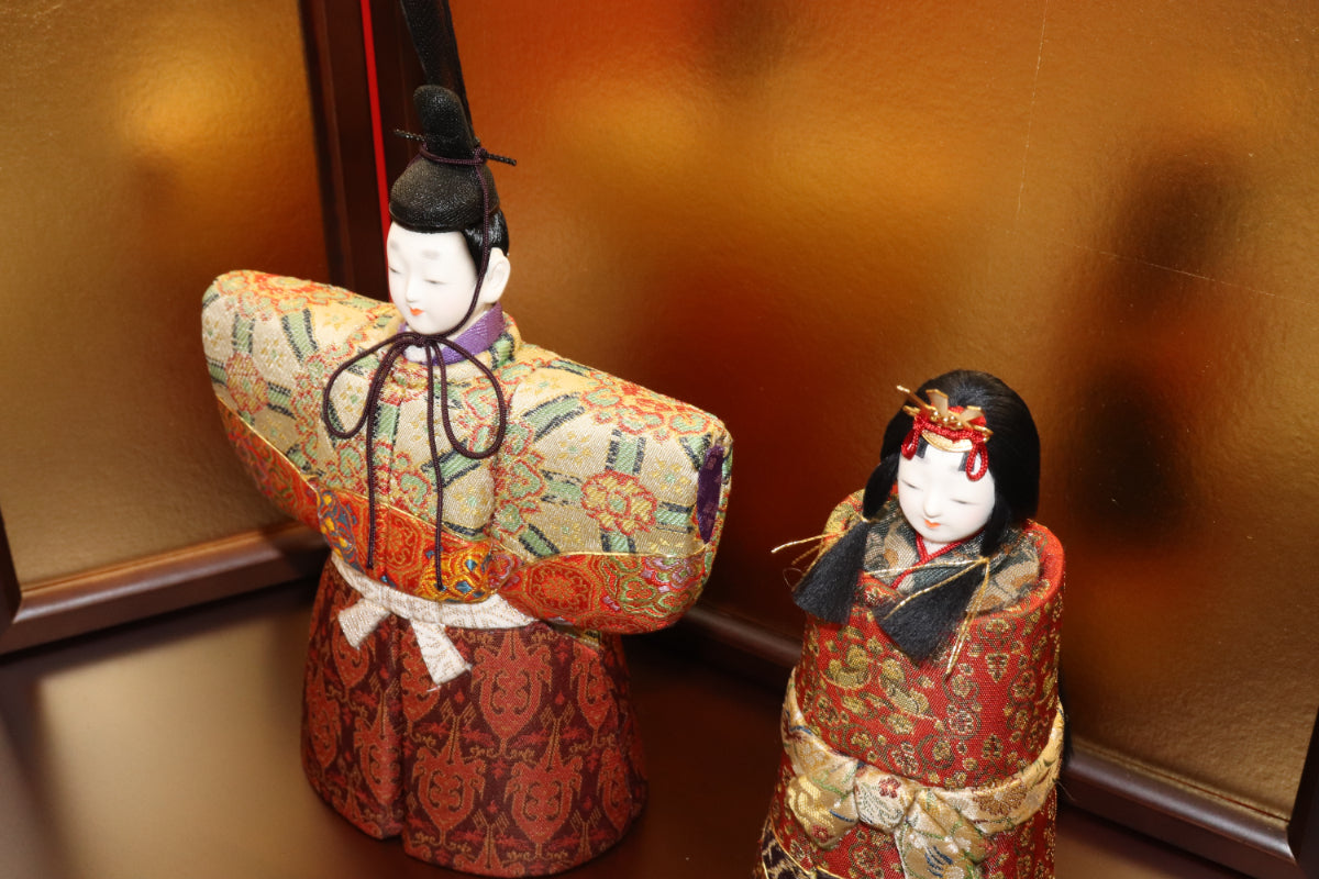 木目込み　親王飾り雛人形セット(45cmx27cmx33cm)