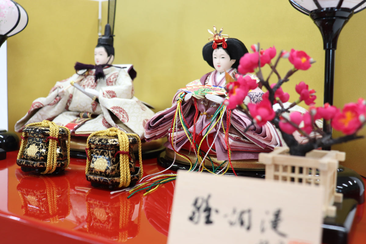 収納親王飾り雛人形セット(55cmx58cmx52cm)